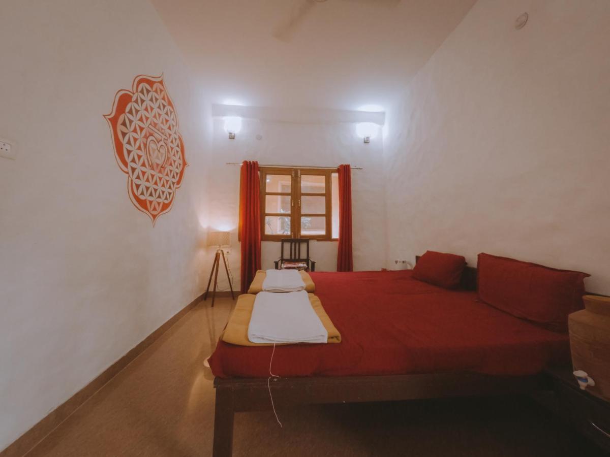 Shiv Shakti Yogpeeth Cottages Rishīkesh Buitenkant foto