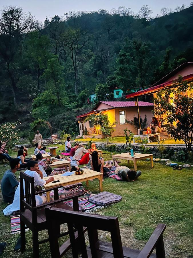 Shiv Shakti Yogpeeth Cottages Rishīkesh Buitenkant foto
