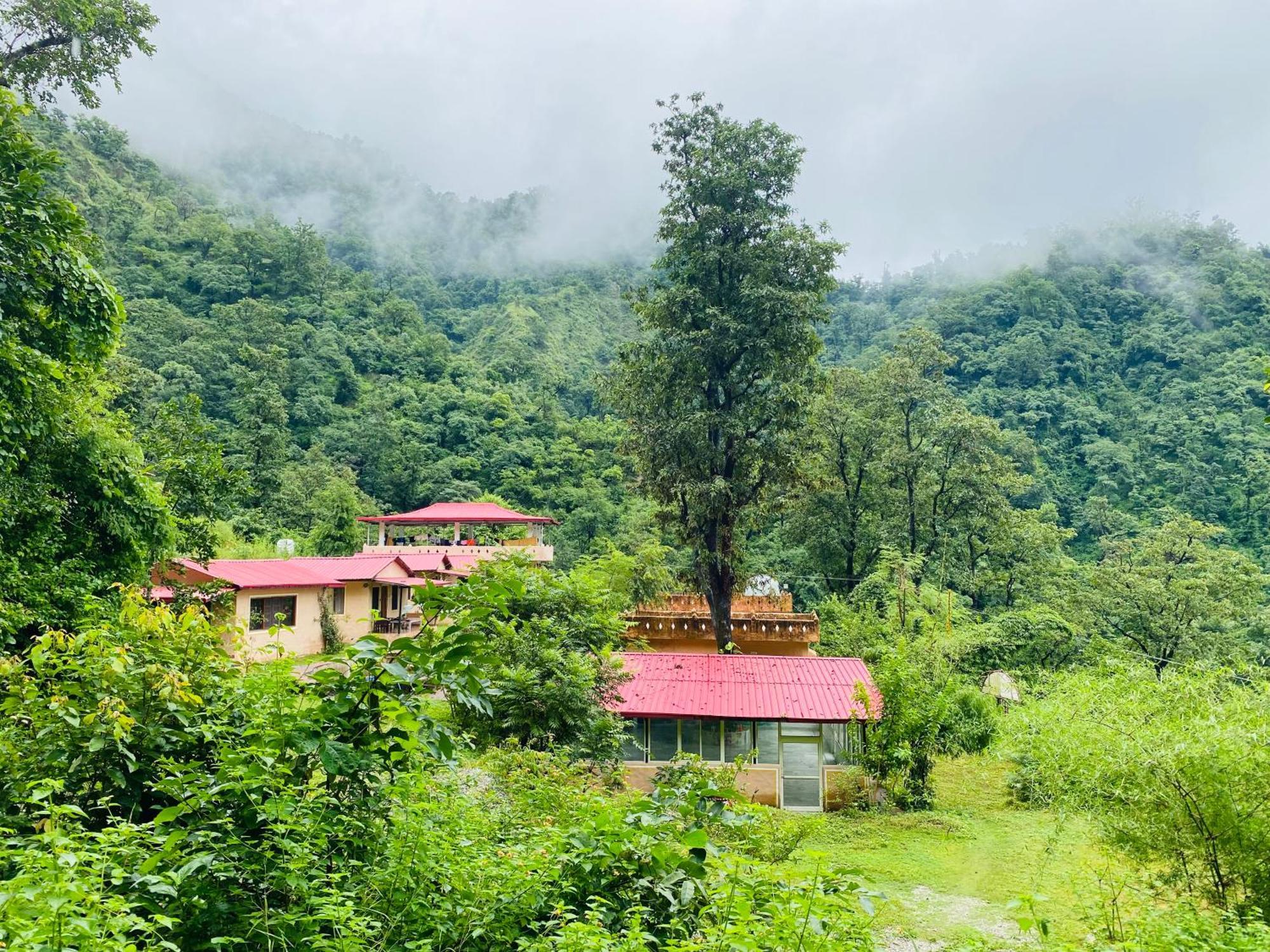Shiv Shakti Yogpeeth Cottages Rishīkesh Buitenkant foto