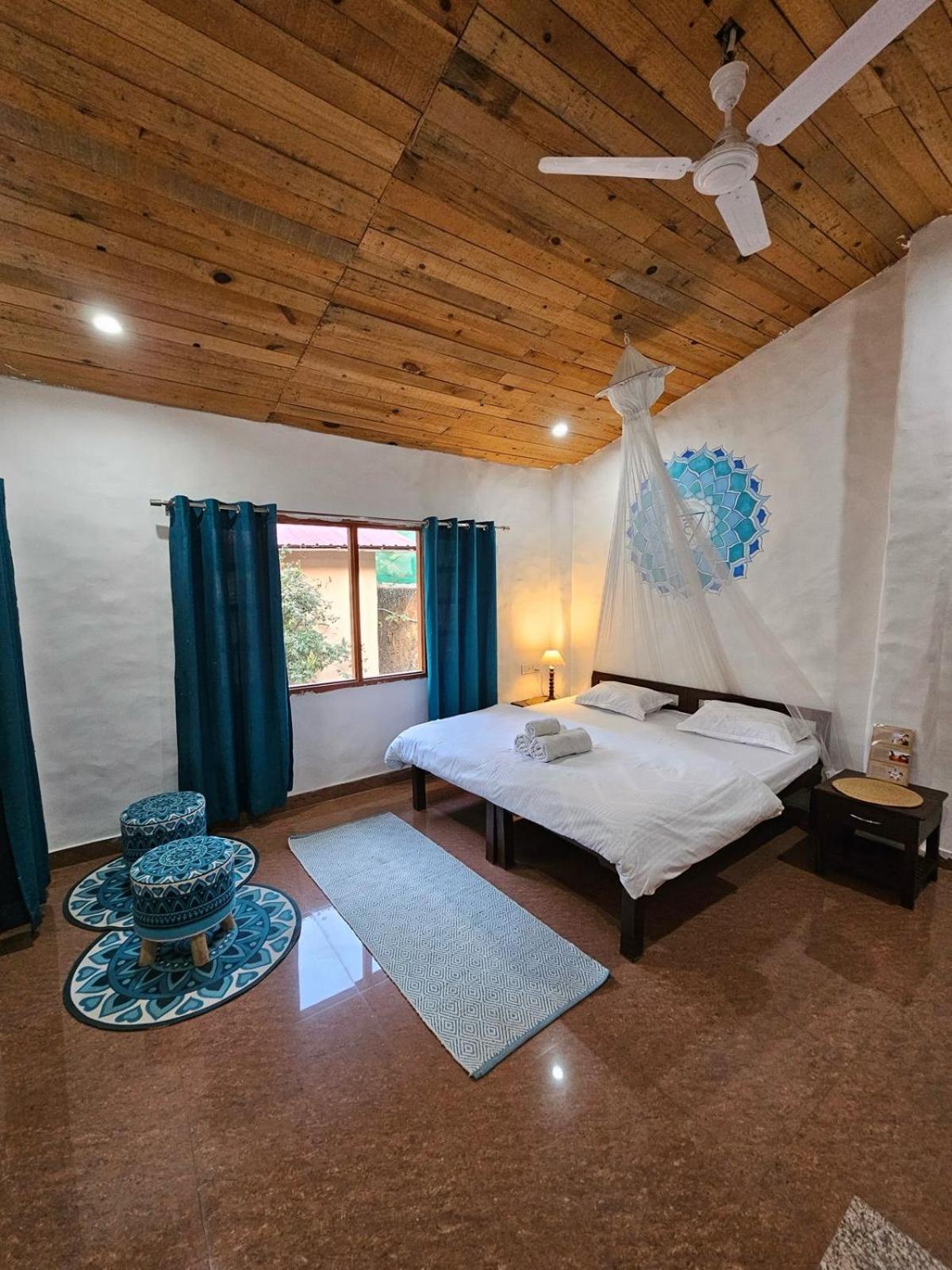 Shiv Shakti Yogpeeth Cottages Rishīkesh Buitenkant foto